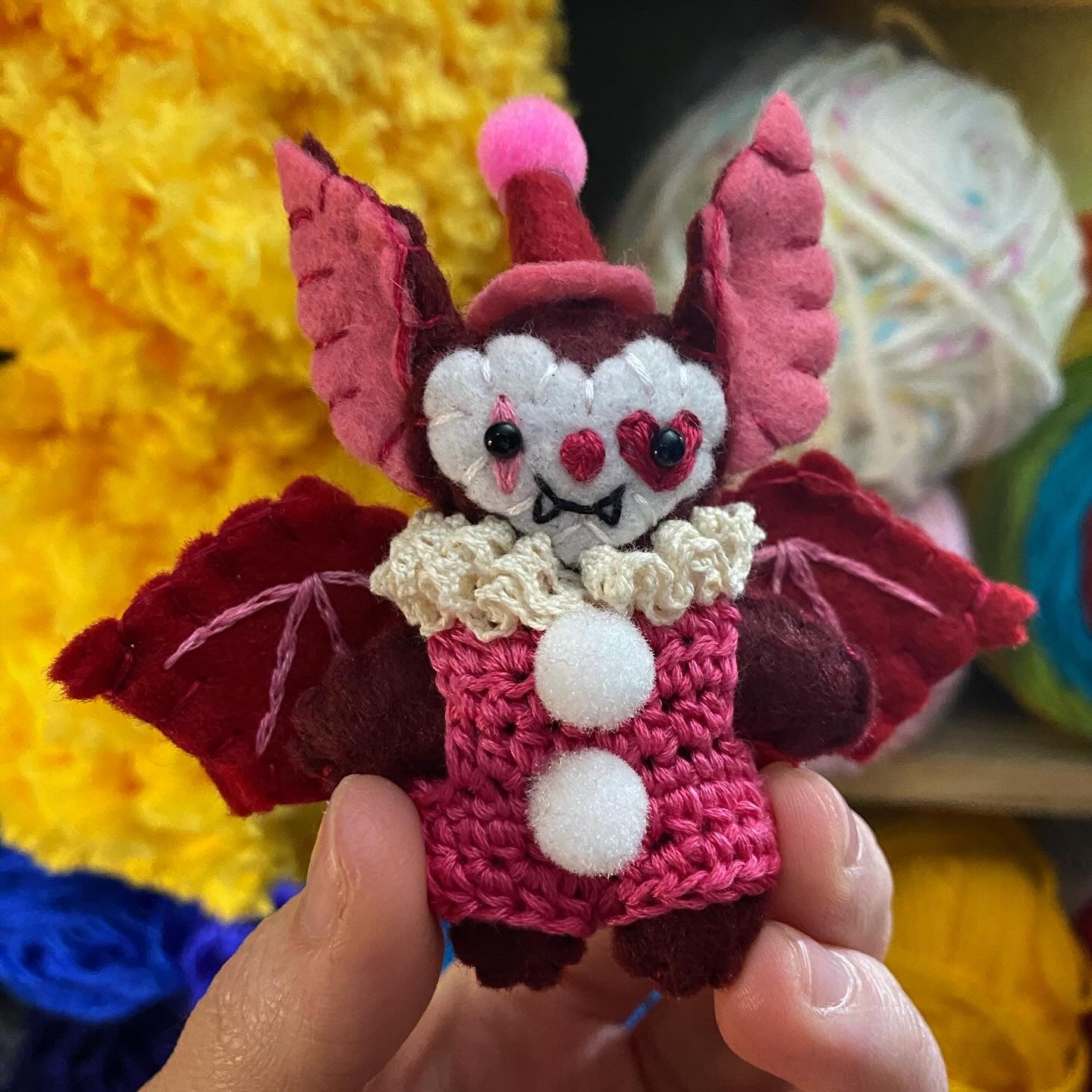 *MYSTERY* VALENTINE POCKET CLOWNS