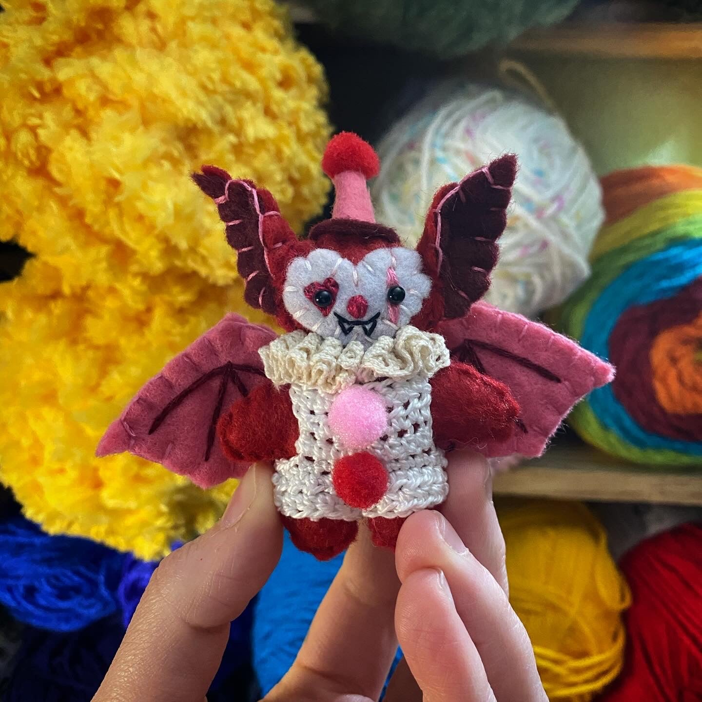 *MYSTERY* VALENTINE POCKET CLOWNS
