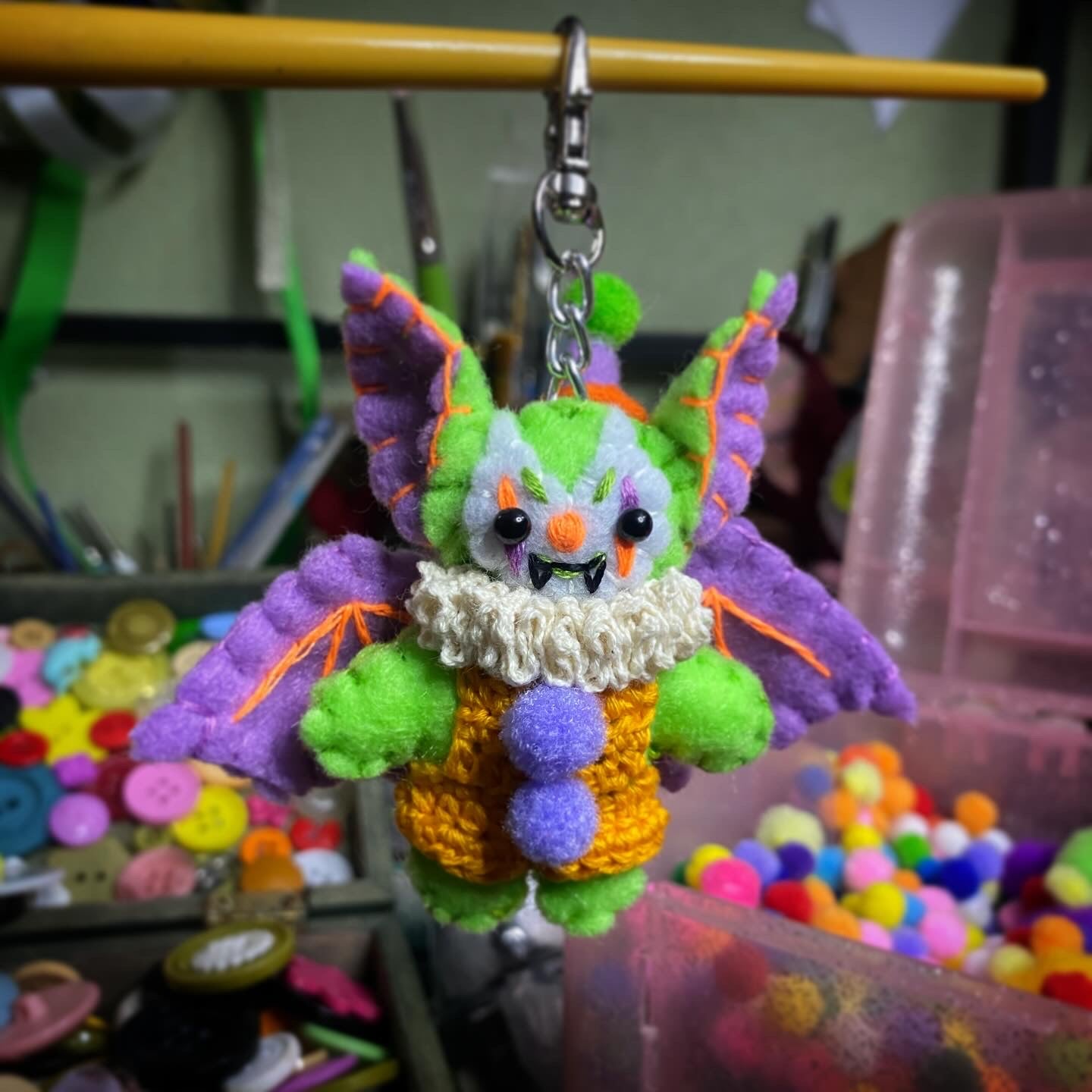 *MYSTERY* POCKET CLOWN CLIP
