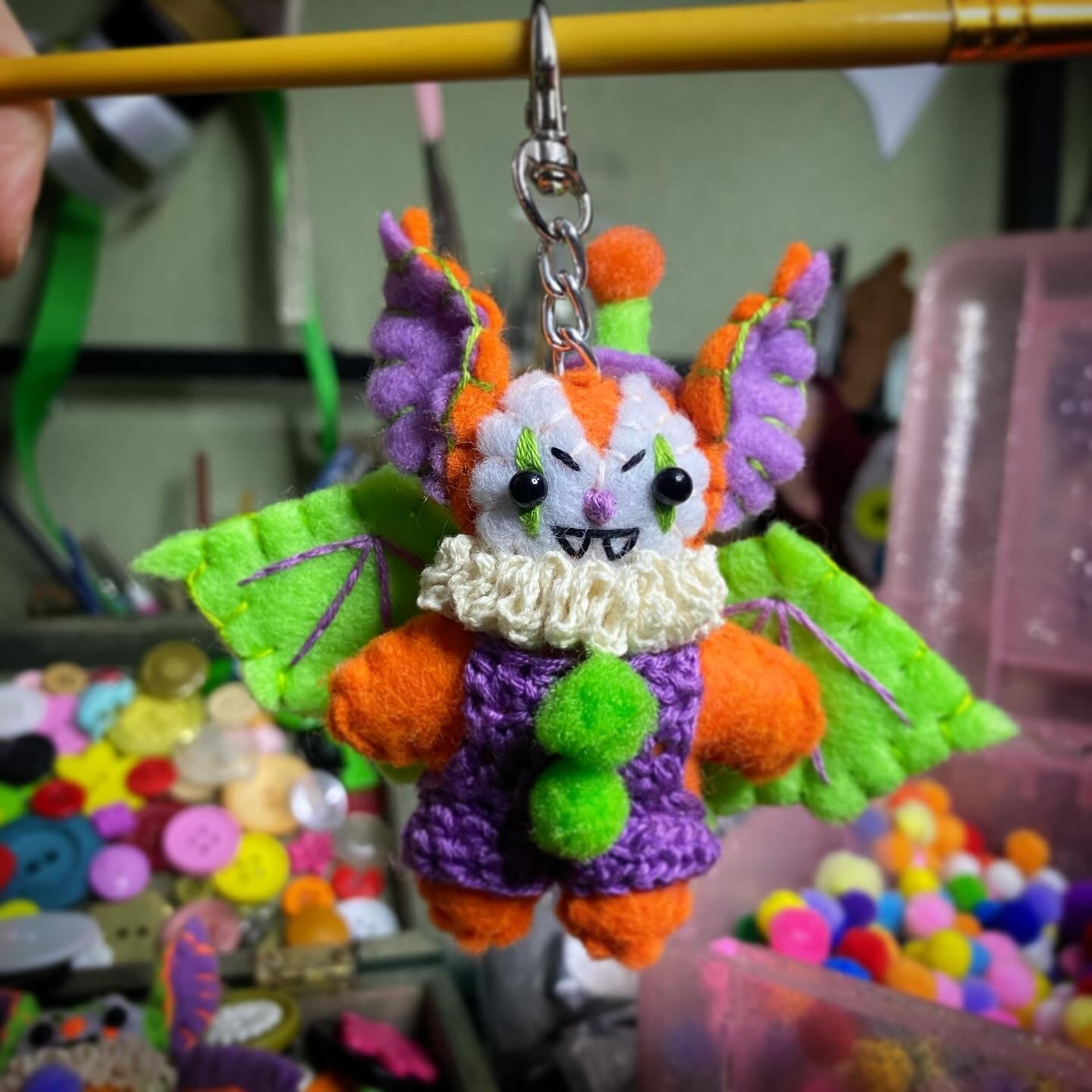 *MYSTERY* POCKET CLOWN CLIP