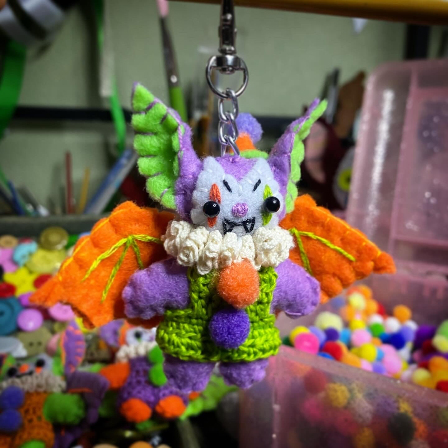 *MYSTERY* POCKET CLOWN CLIP