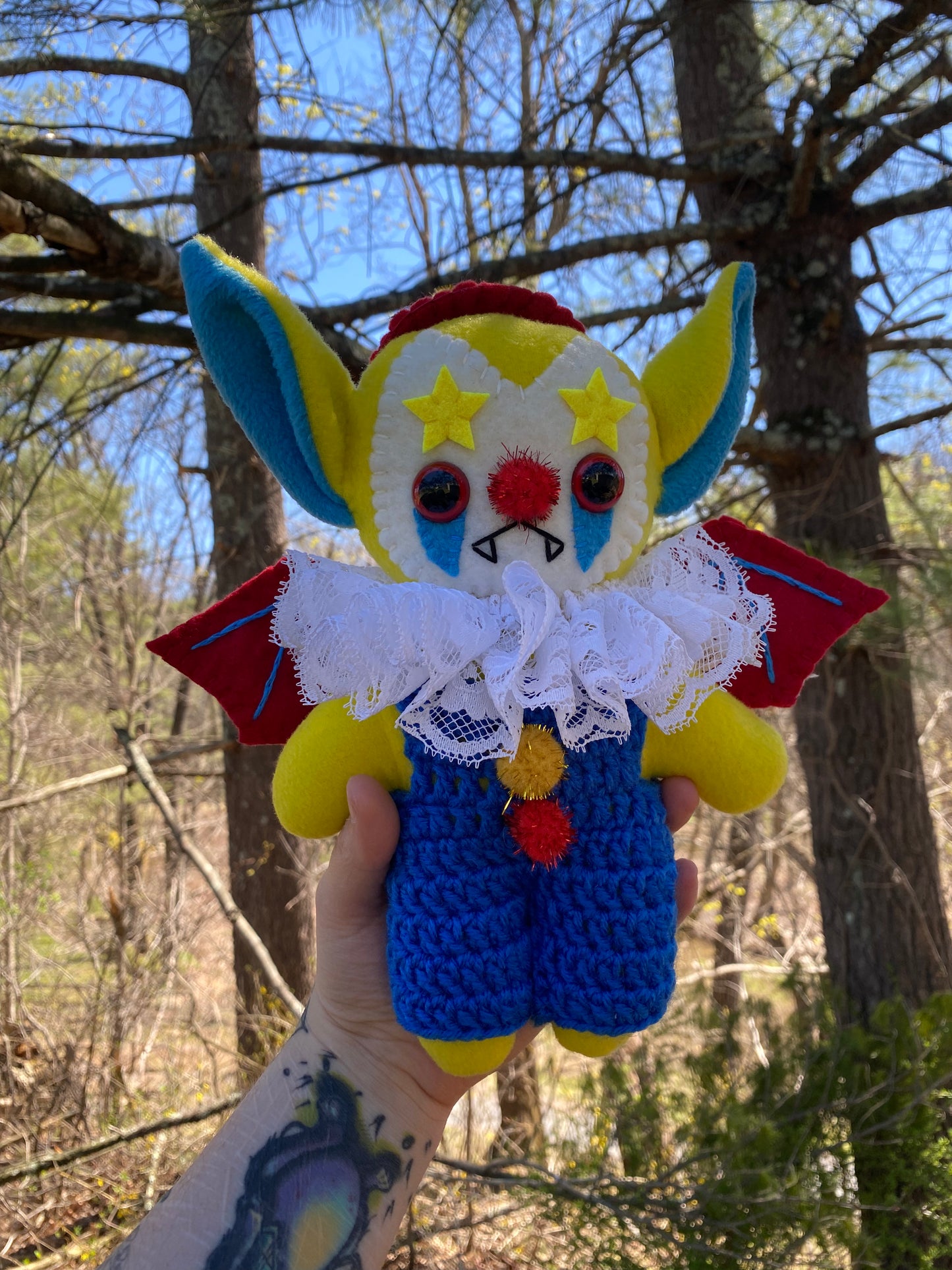 XL BAT CLOWN PLUSH (yellow)