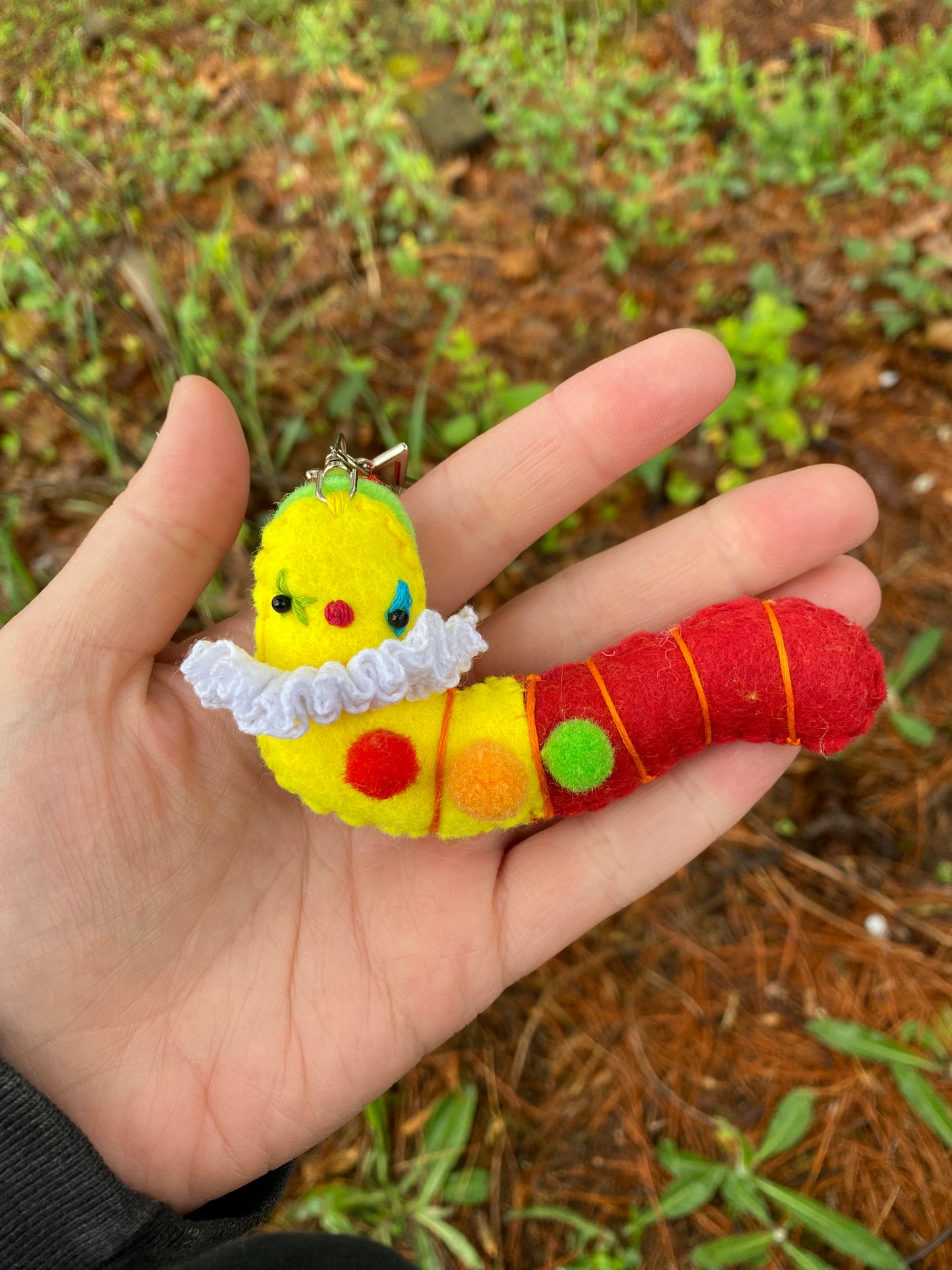 Clown gummy worm clip ( yellow/red)