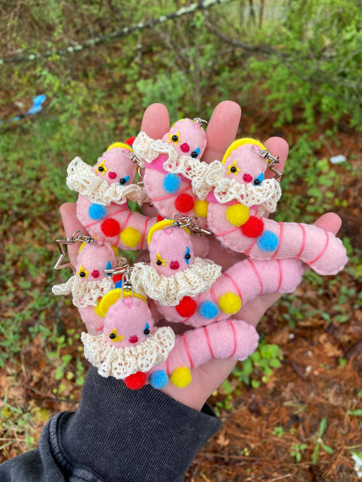 Clown Worm clip (pink/primary)