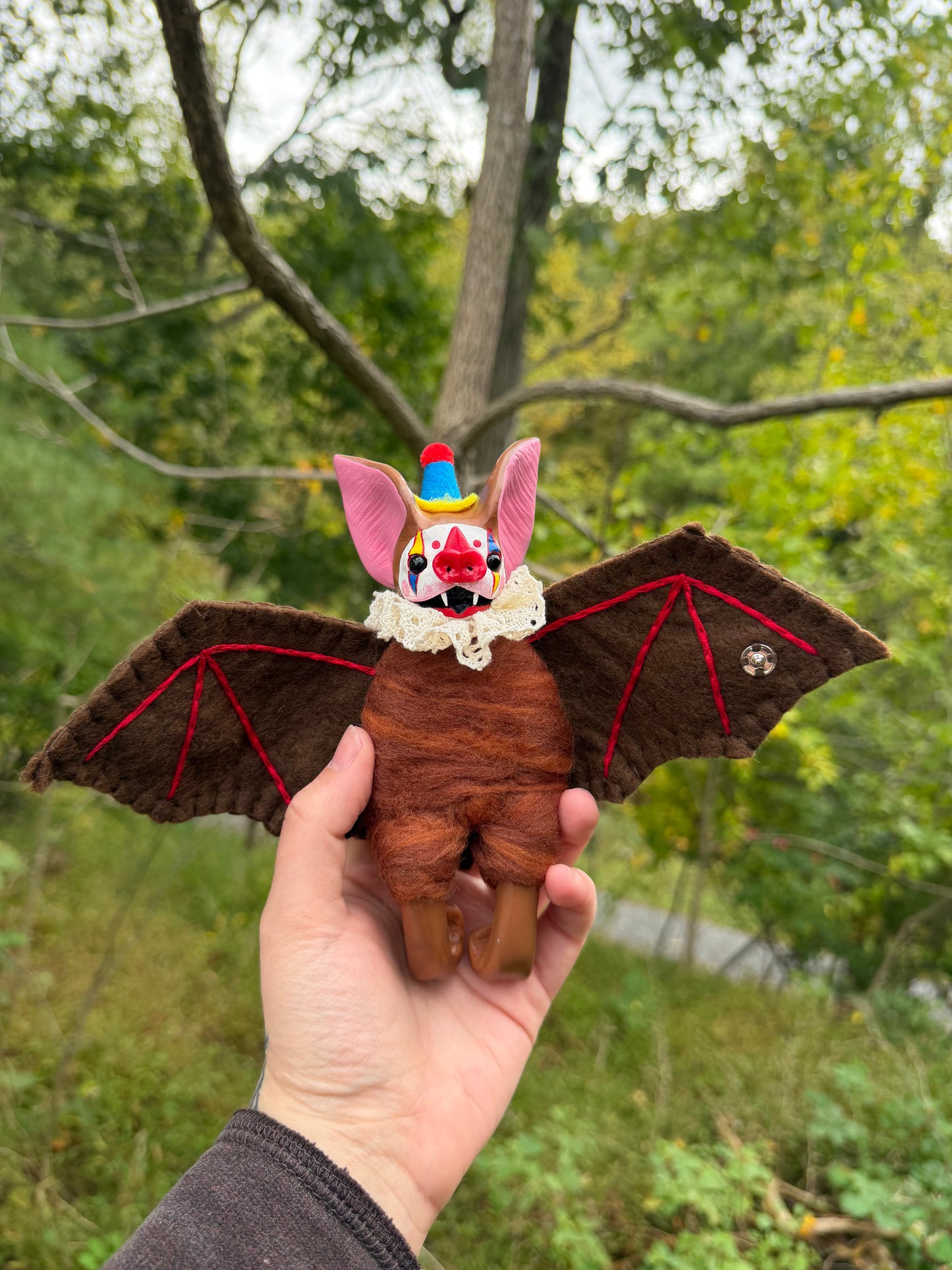 LARGE HANGING BAT (brown)