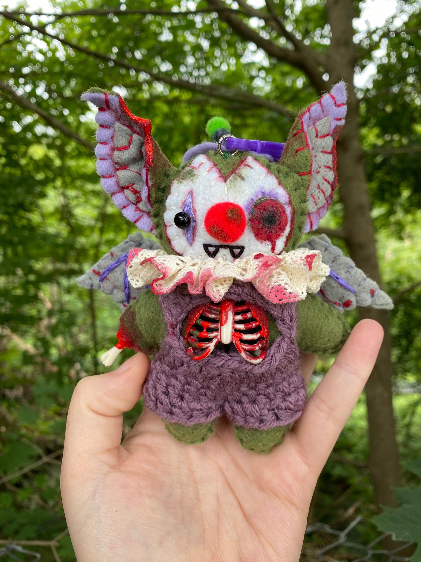 ZOMBIE CLOWN BAG CLIP (green)