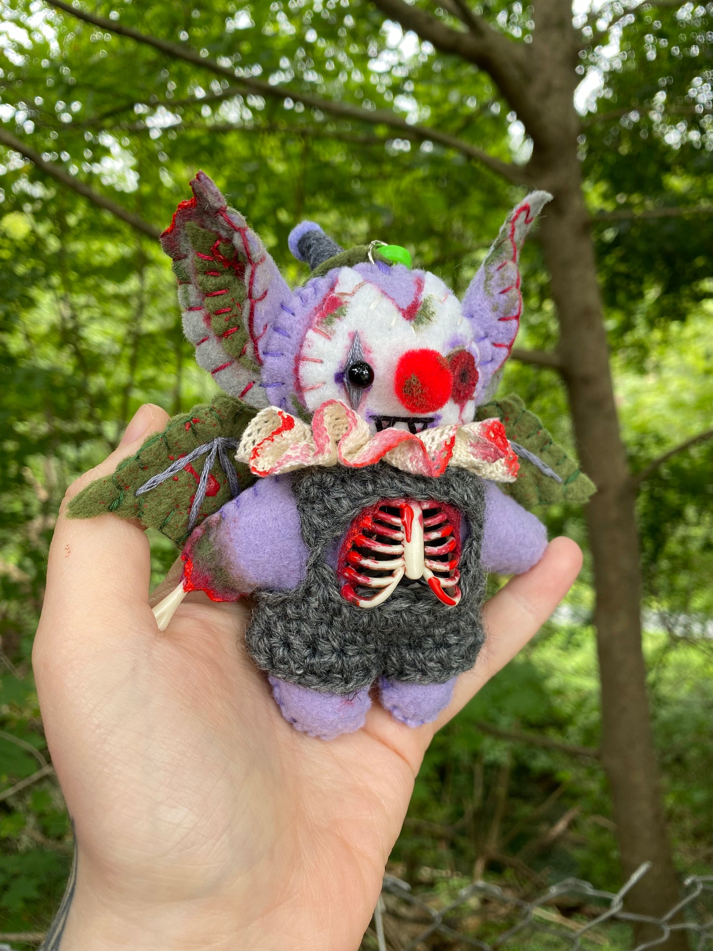 ZOMBIE CLOWN BAG CLIP (lavender)