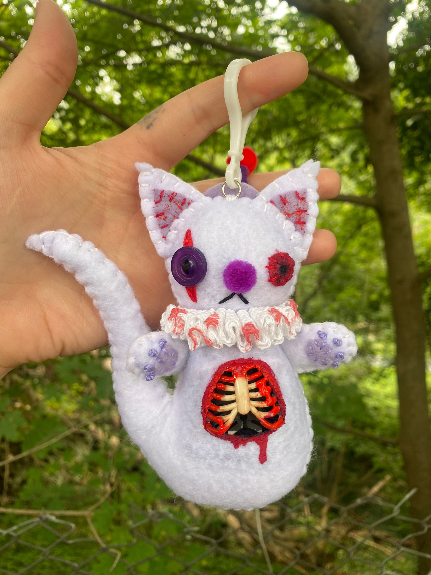 KITTY GHOST BAG CLIP (purple)