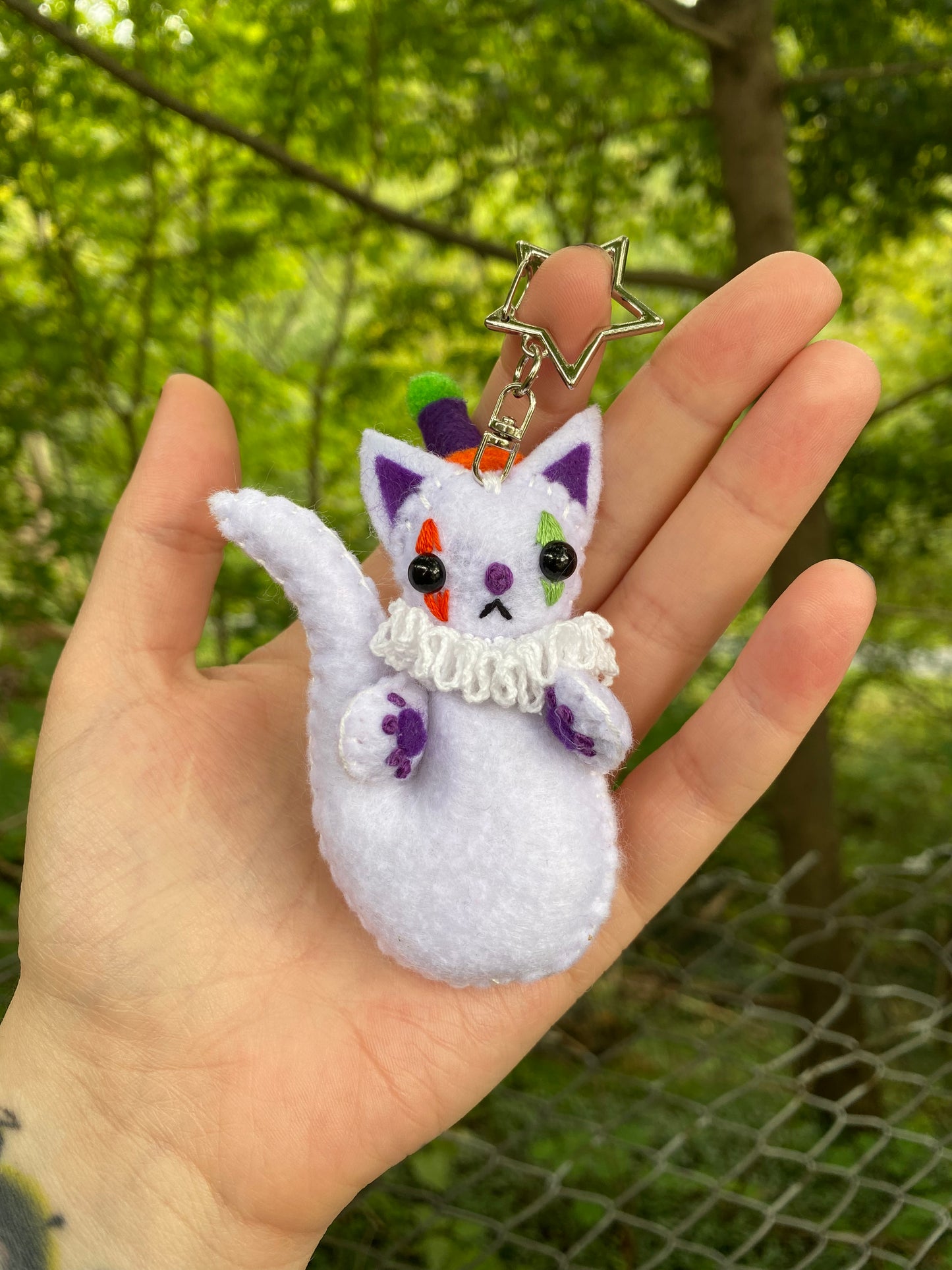 *MYSTERY* Ghost kitty clown