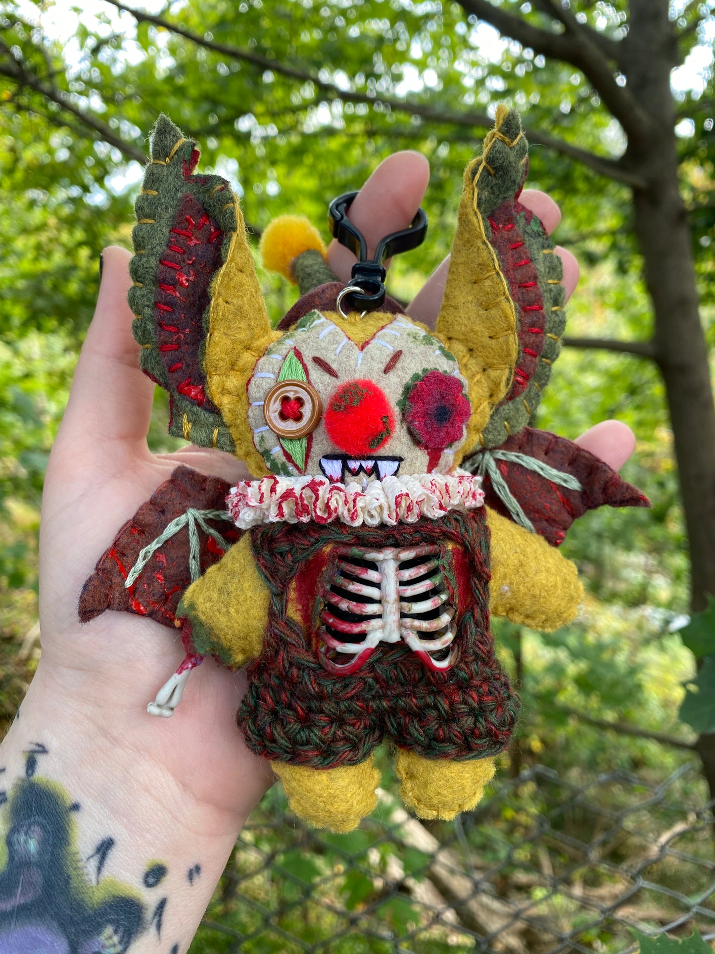 ZOMBIE BAG CLIP (yellow)