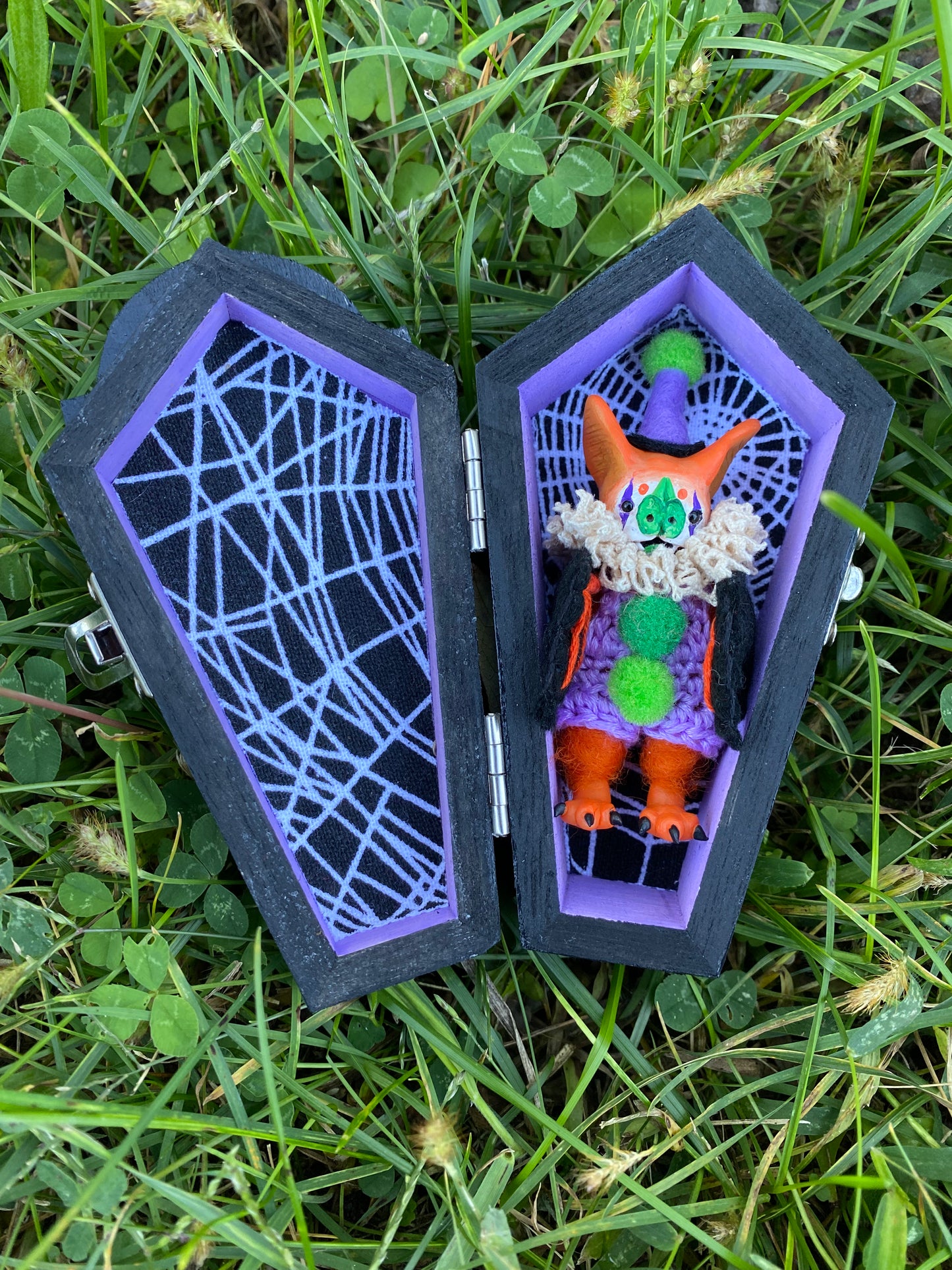 Mini bat W/ matching coffin