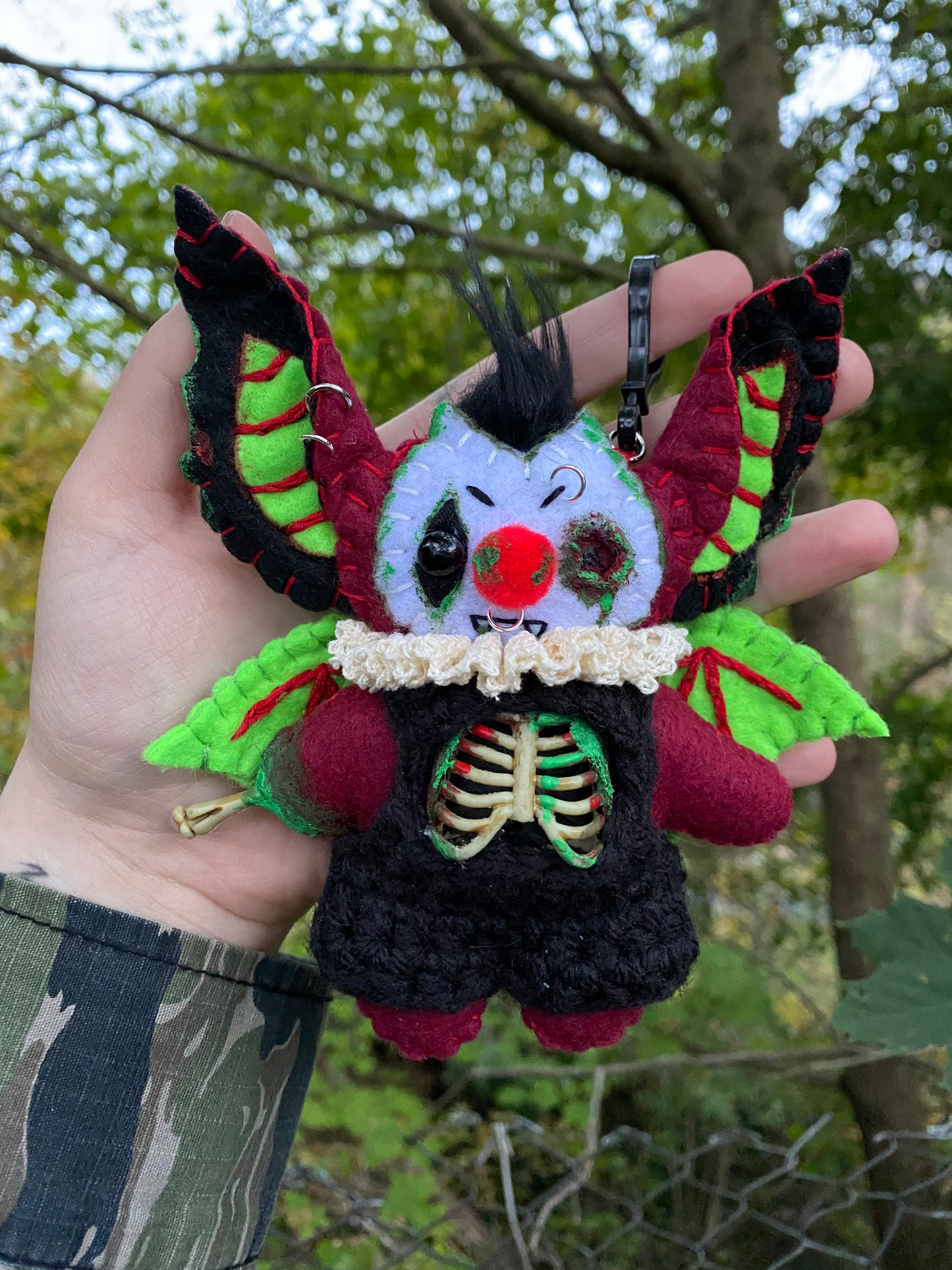 ZOMBIE BAG CLIP (red)