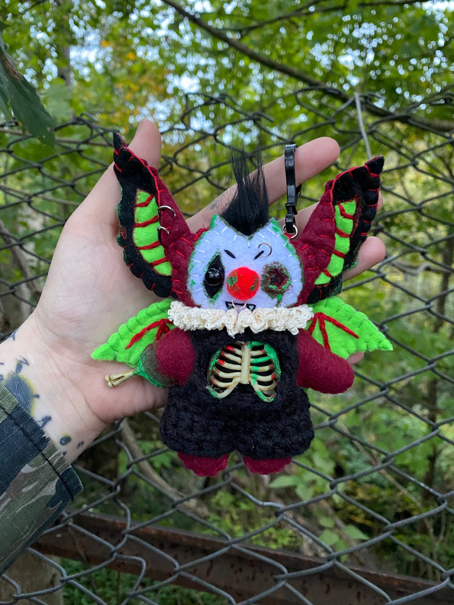 ZOMBIE BAG CLIP (red)