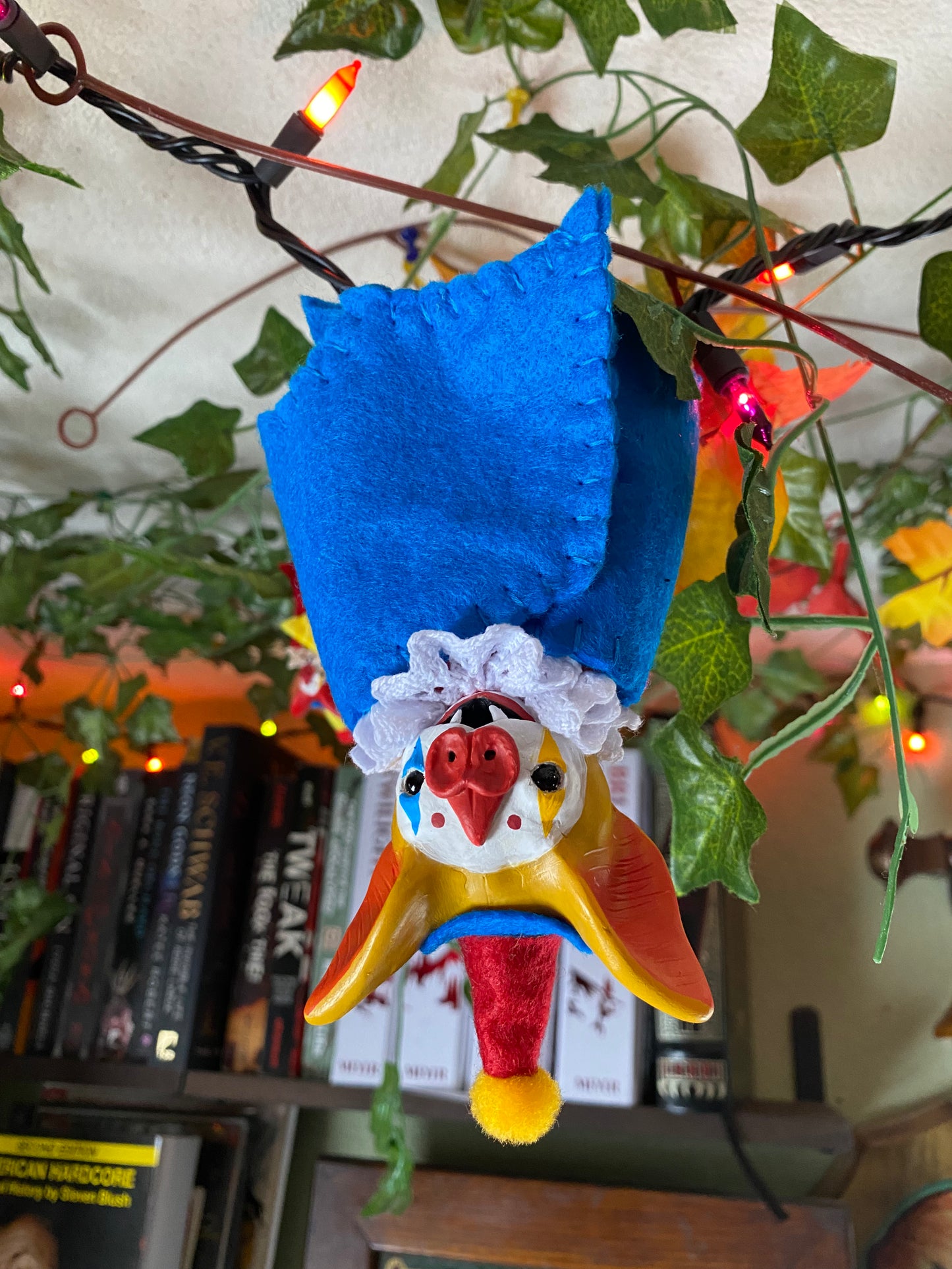 XL HANGING BAT (yellow)