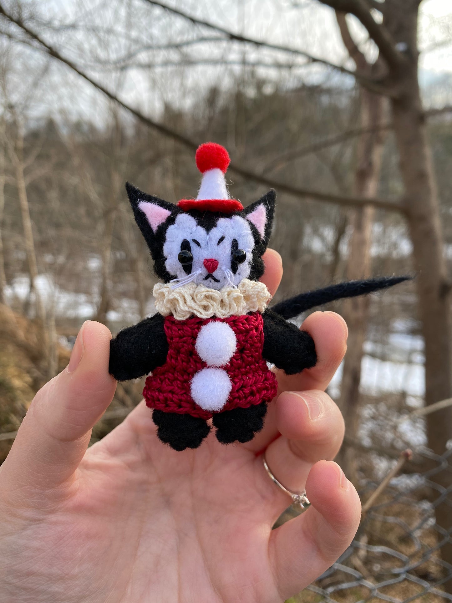 KITTY POCKET CLOWN (red)