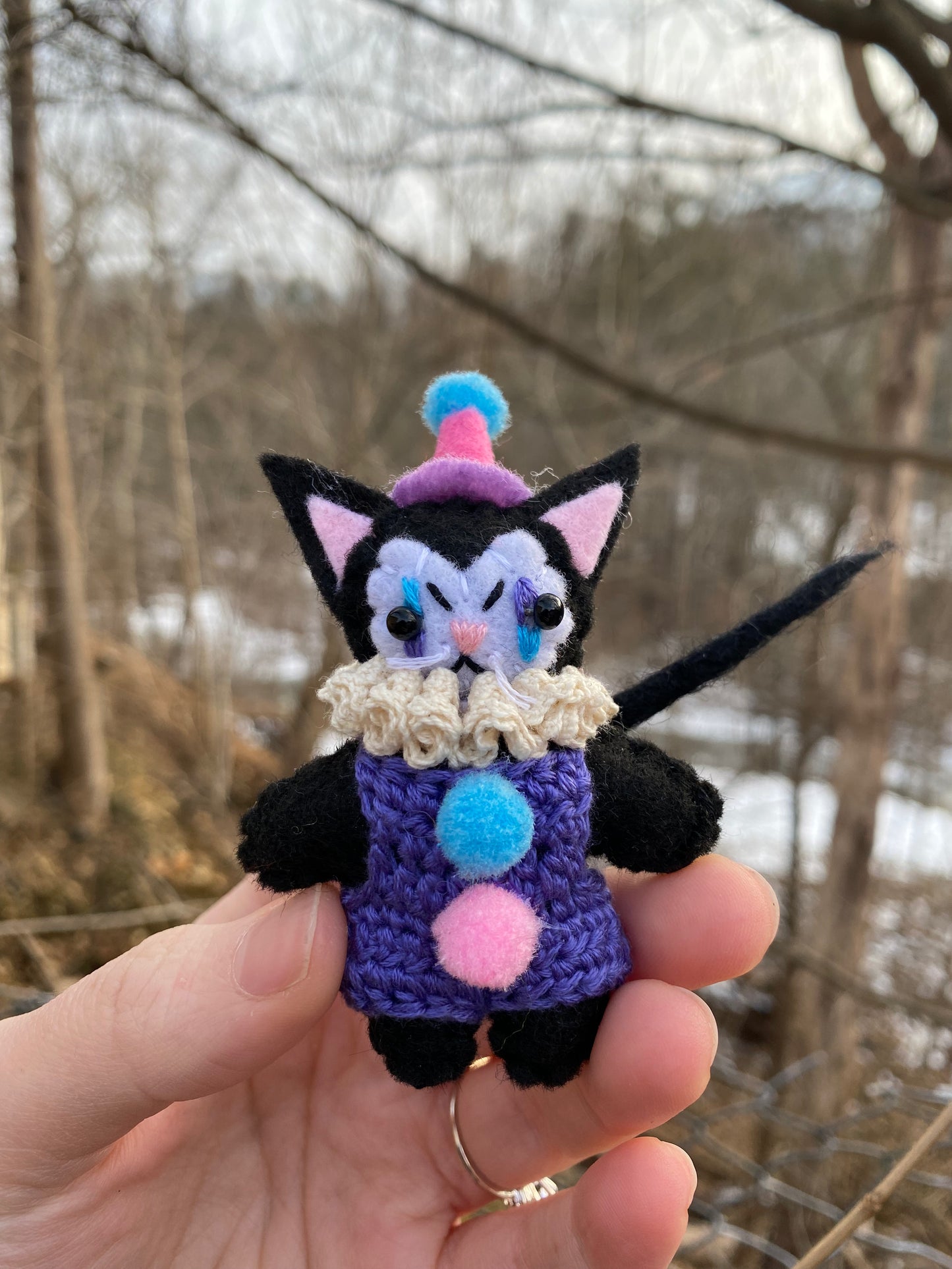 KITTY POCKET CLOWN (purple)