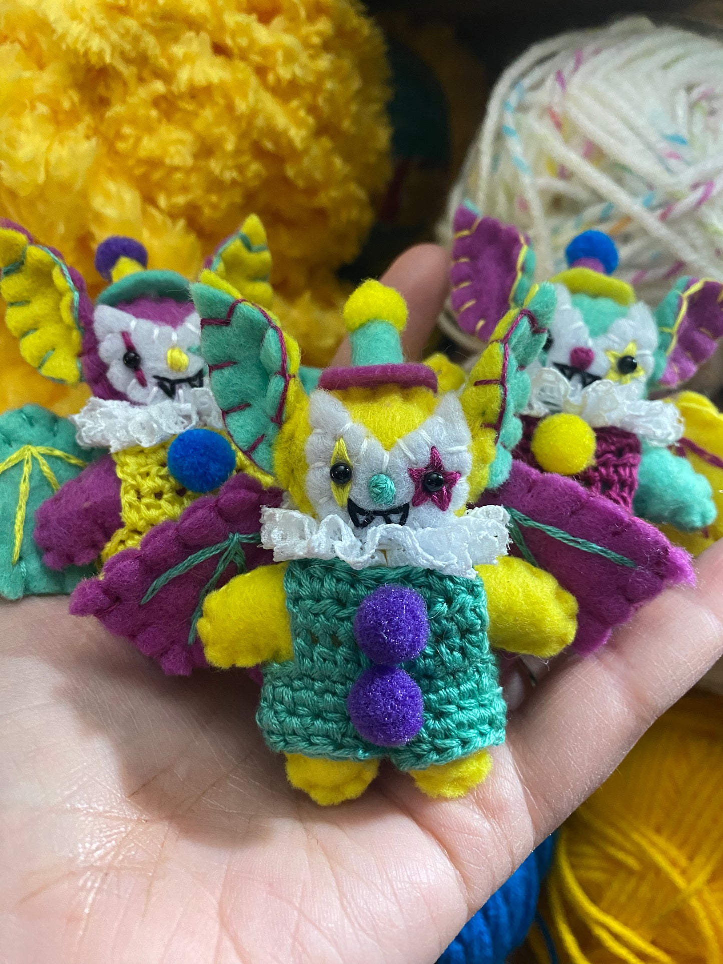 *MYSTERY* pocket clowns