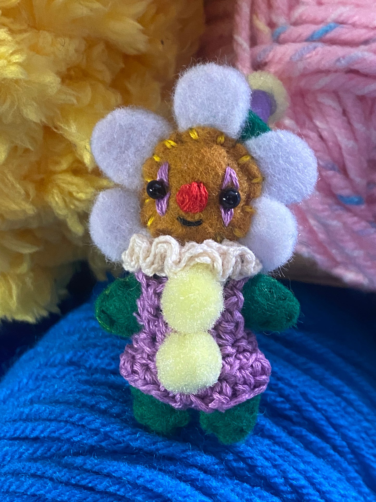 ULTRA MINI FLOWER POCKET CLOWN