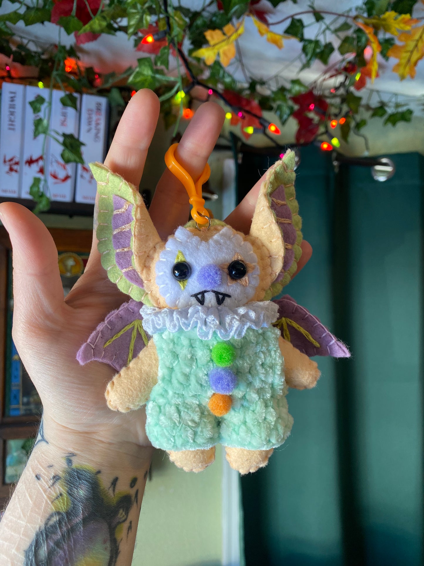 BAT BAG CLIP (pastel orange)