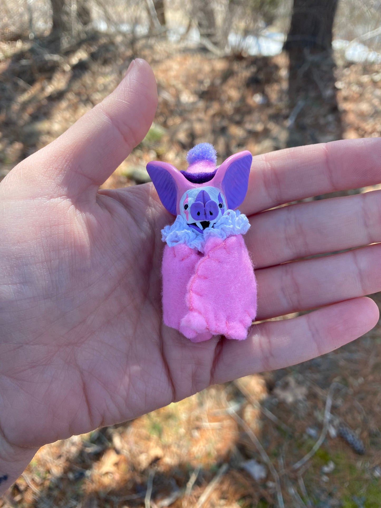 MINI HANGING BAT (pink)