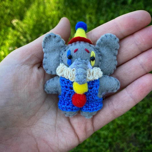 POCKET CLOWN (elephant)