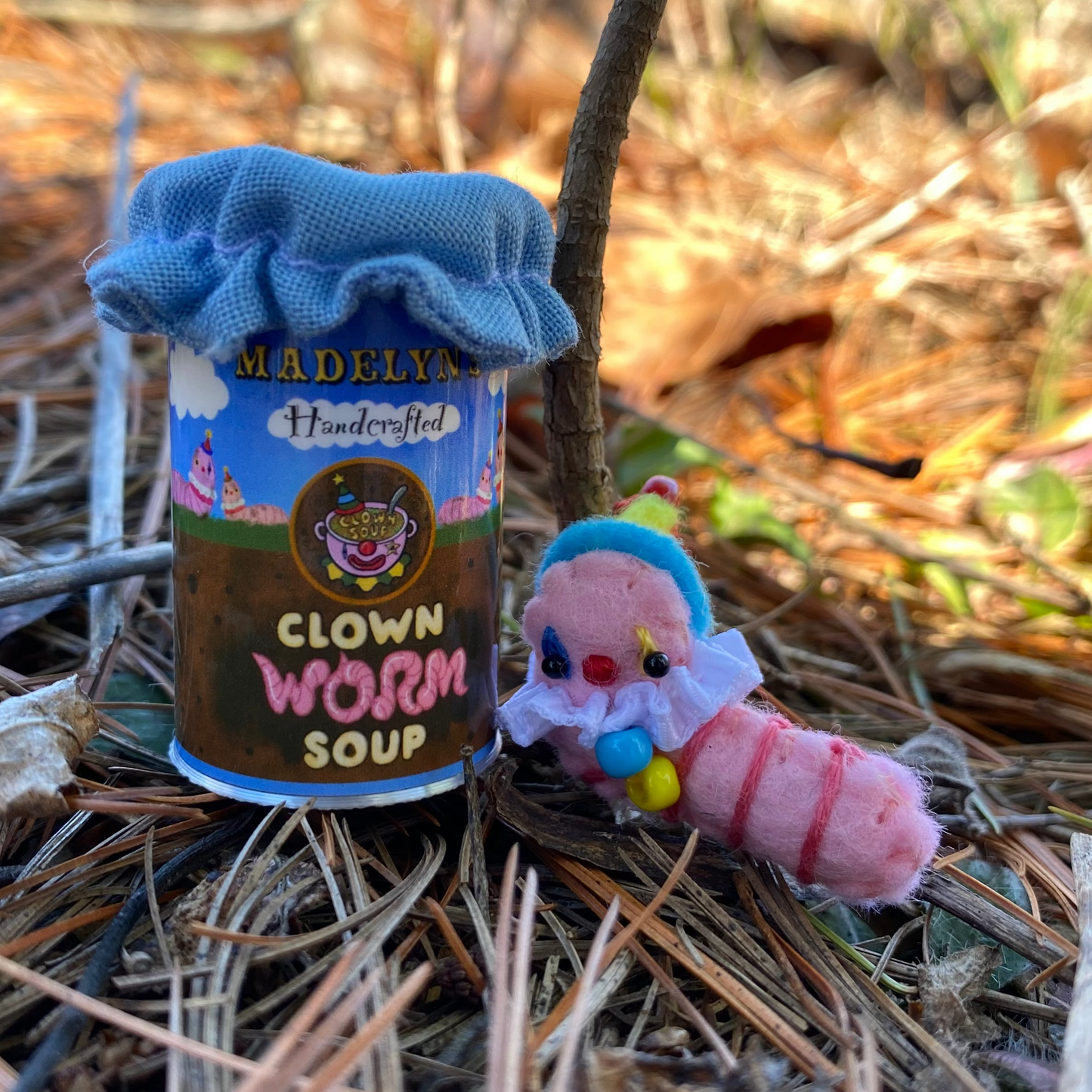 *MYSTERY* MINI CLOWN WORM SOUP