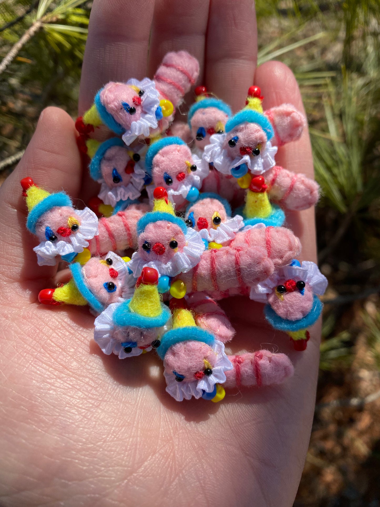 *MYSTERY* MINI CLOWN WORM SOUP