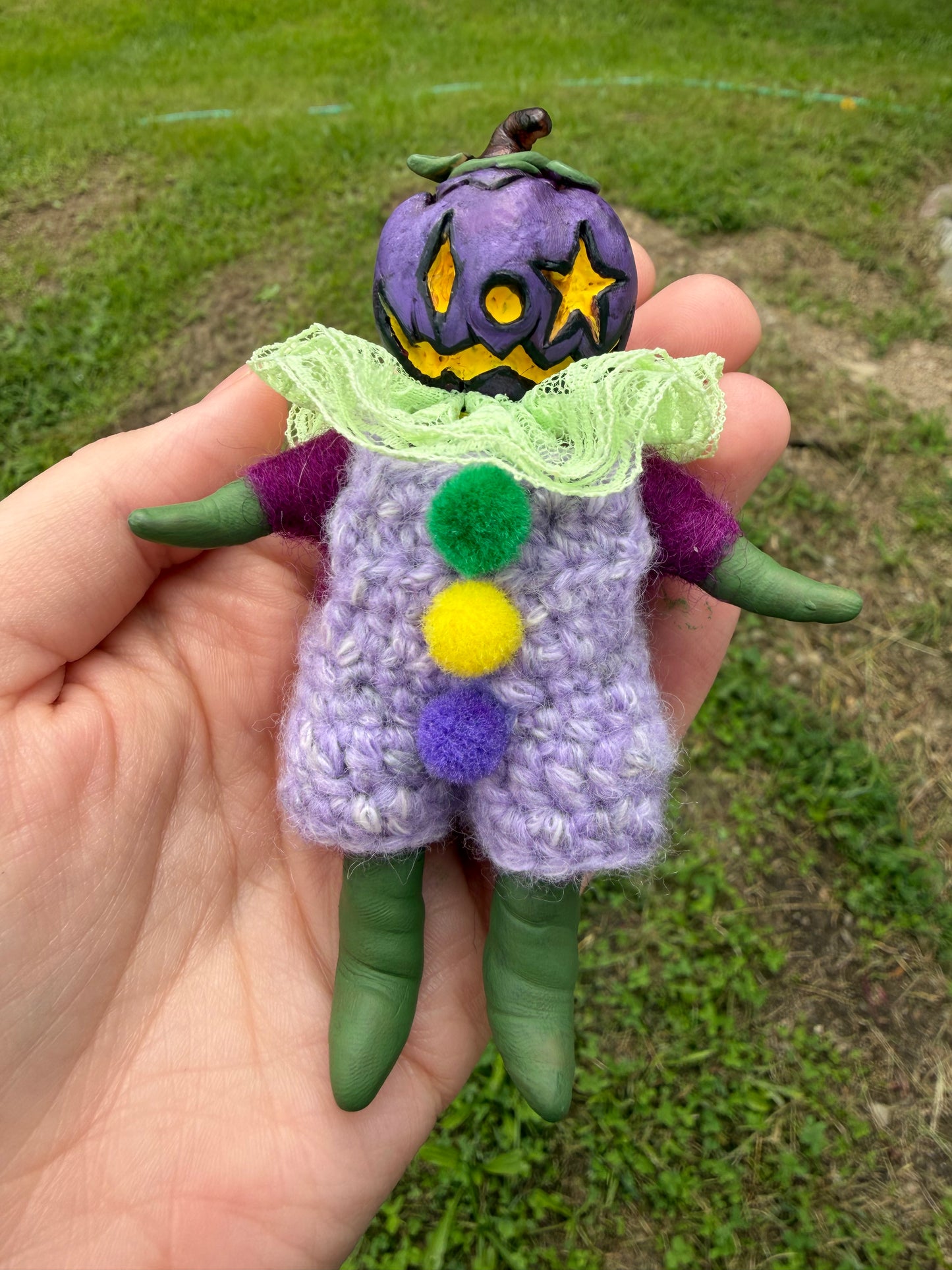 JACK-O-LANTERN ART DOLL (purple)