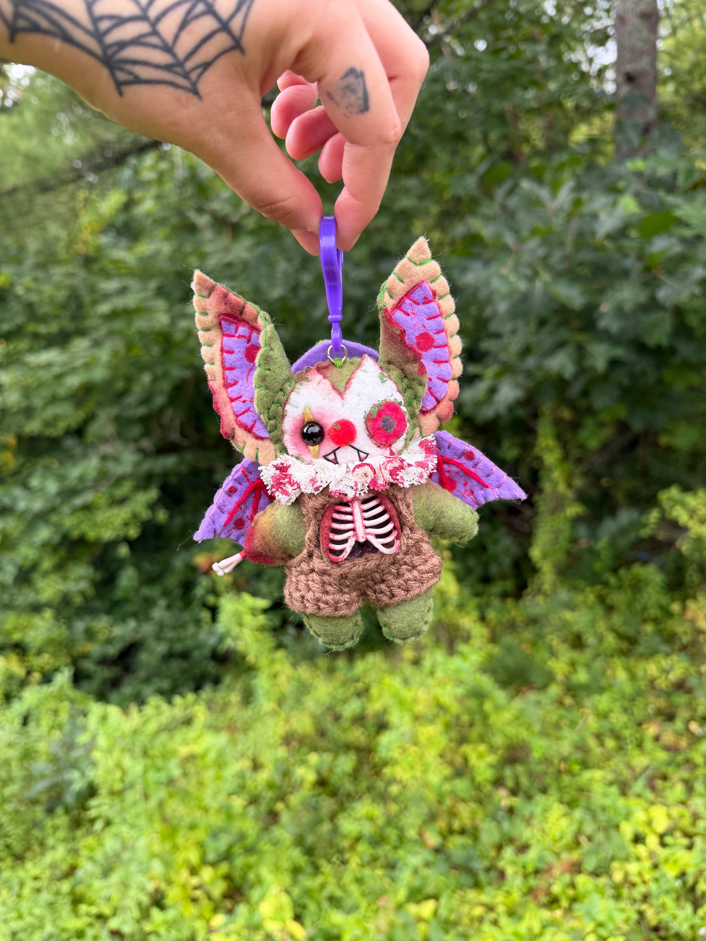 ZOMBIE CLOWN BAG CLIP (green)