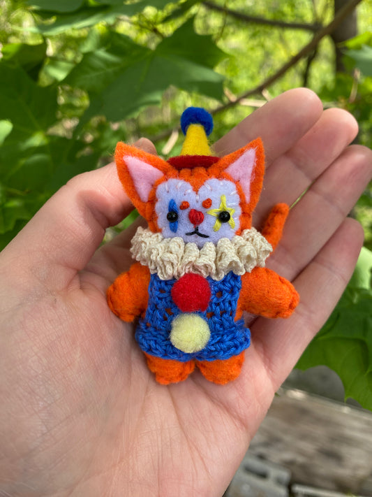 POCKET CLOWN (orange cat)
