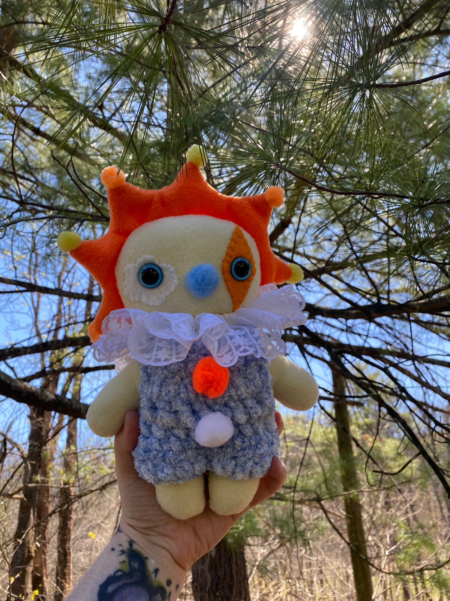 XL CLOWN SUN PLUSH