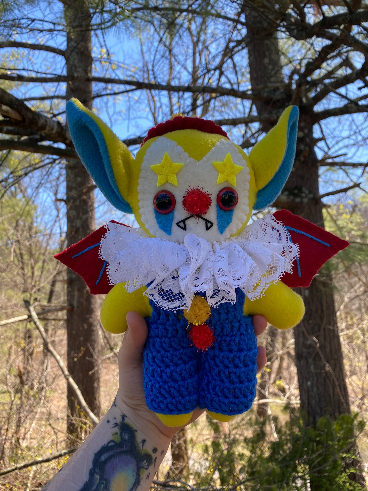 XL BAT CLOWN PLUSH (yellow)