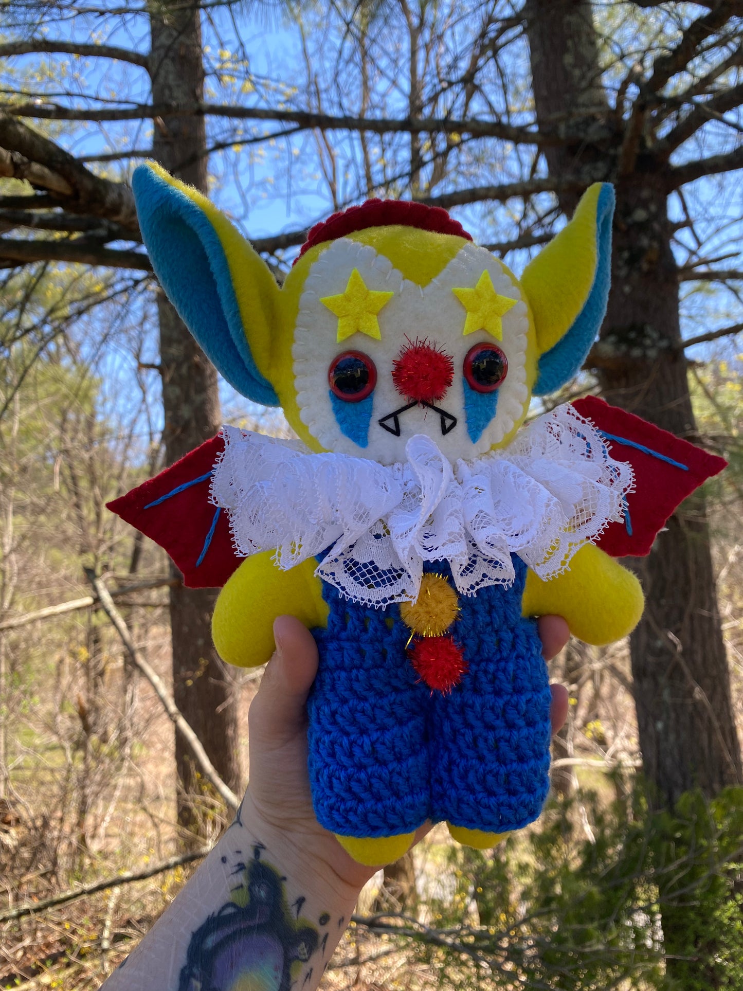 XL BAT CLOWN PLUSH (yellow)