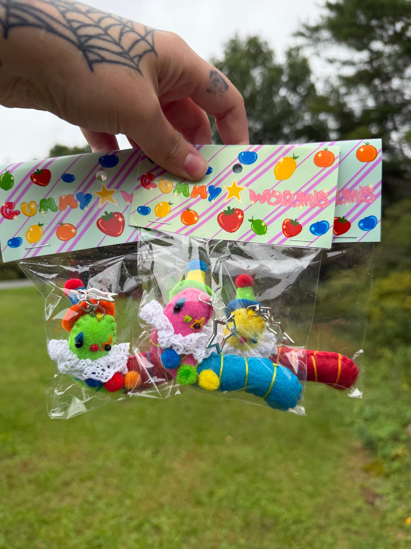 *MYSTERY* gummy clown worm clip