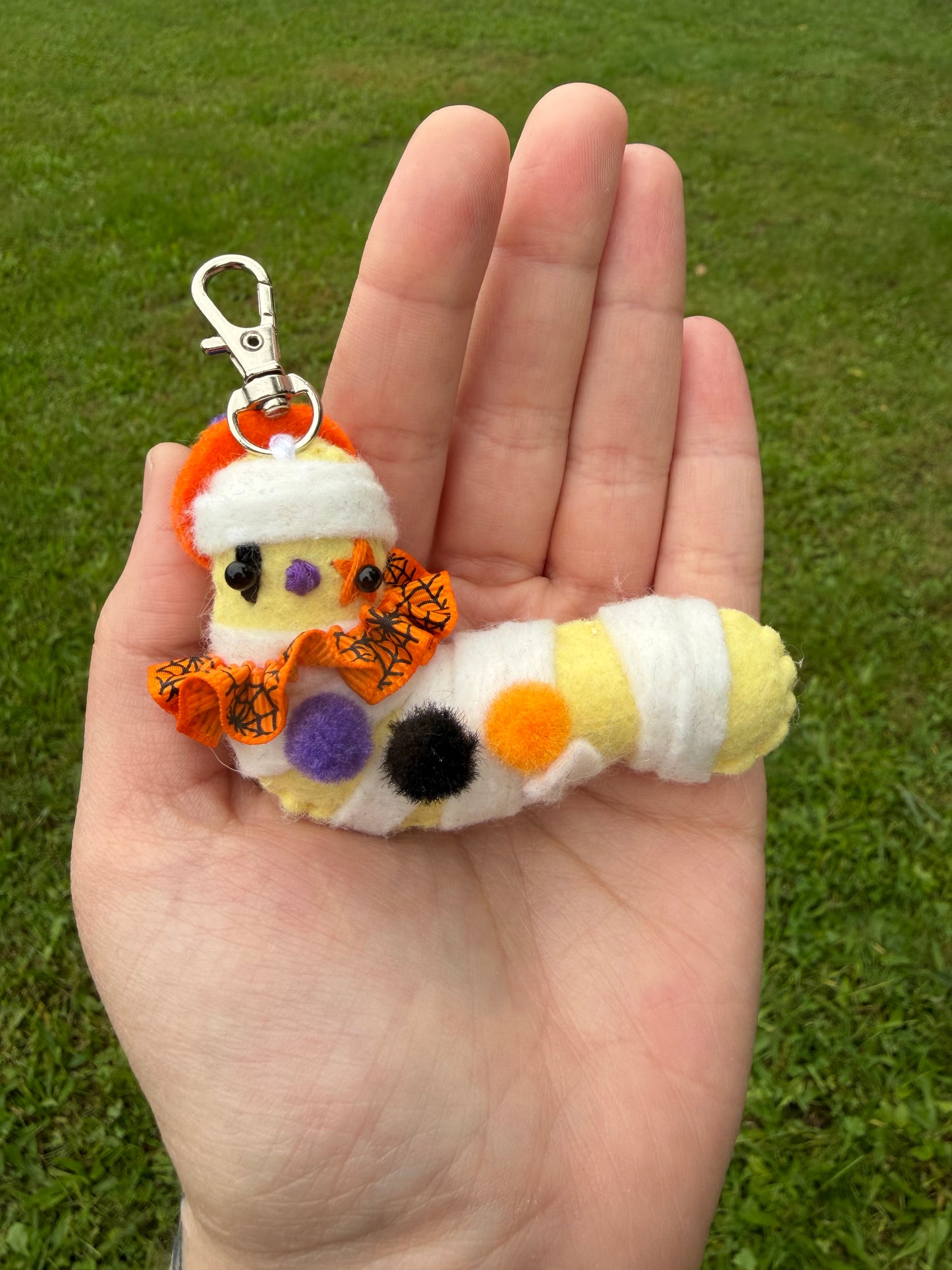 MUMMY TRICK OR TREAT CLOWN WORM (orange)