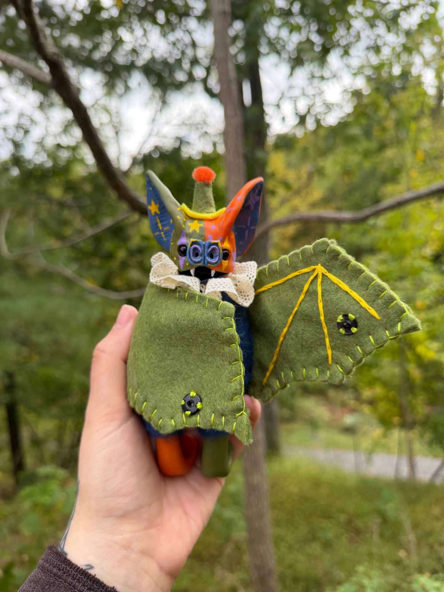 LARGE HANGING BAT (green)