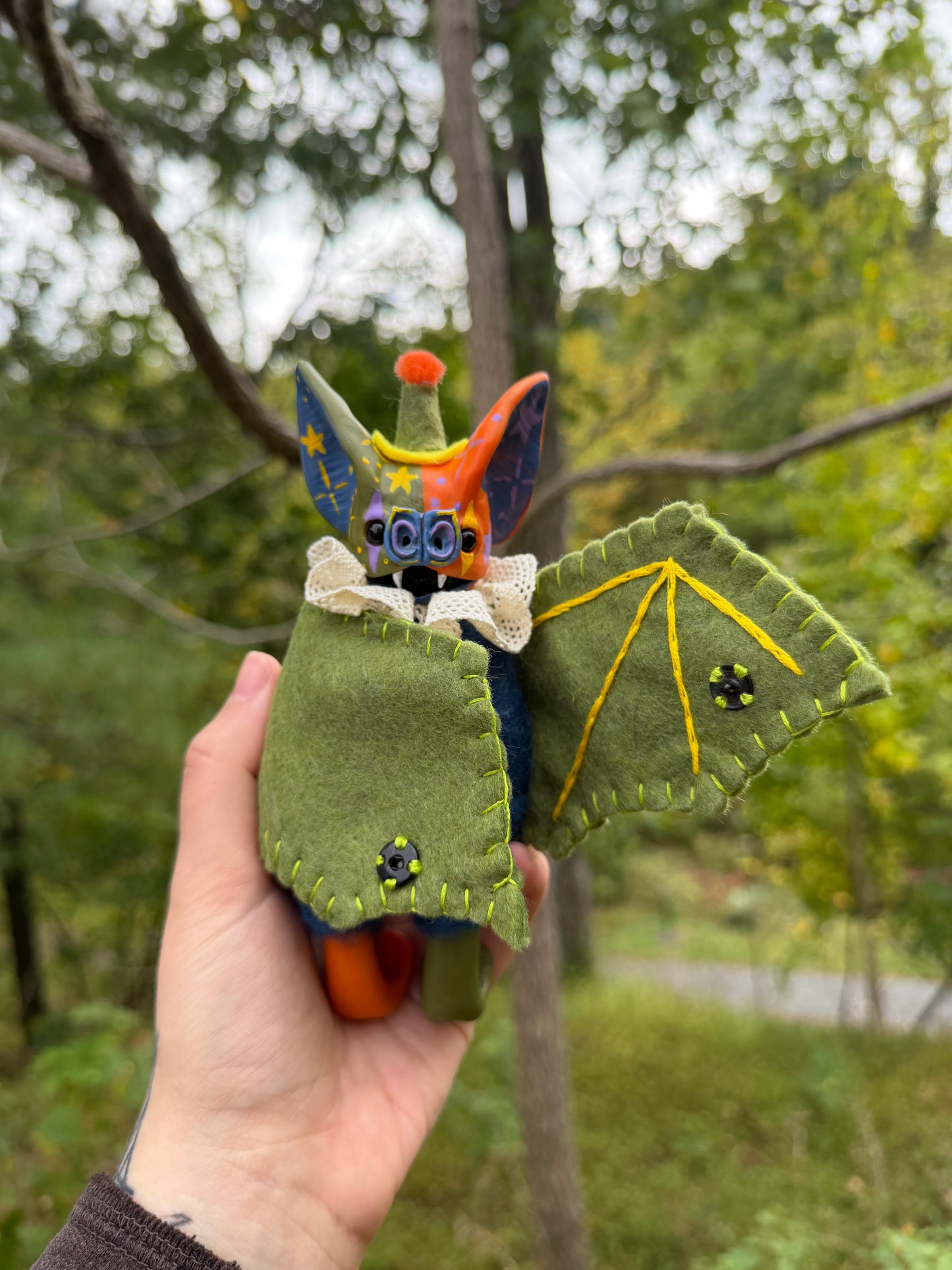 LARGE HANGING BAT (green)