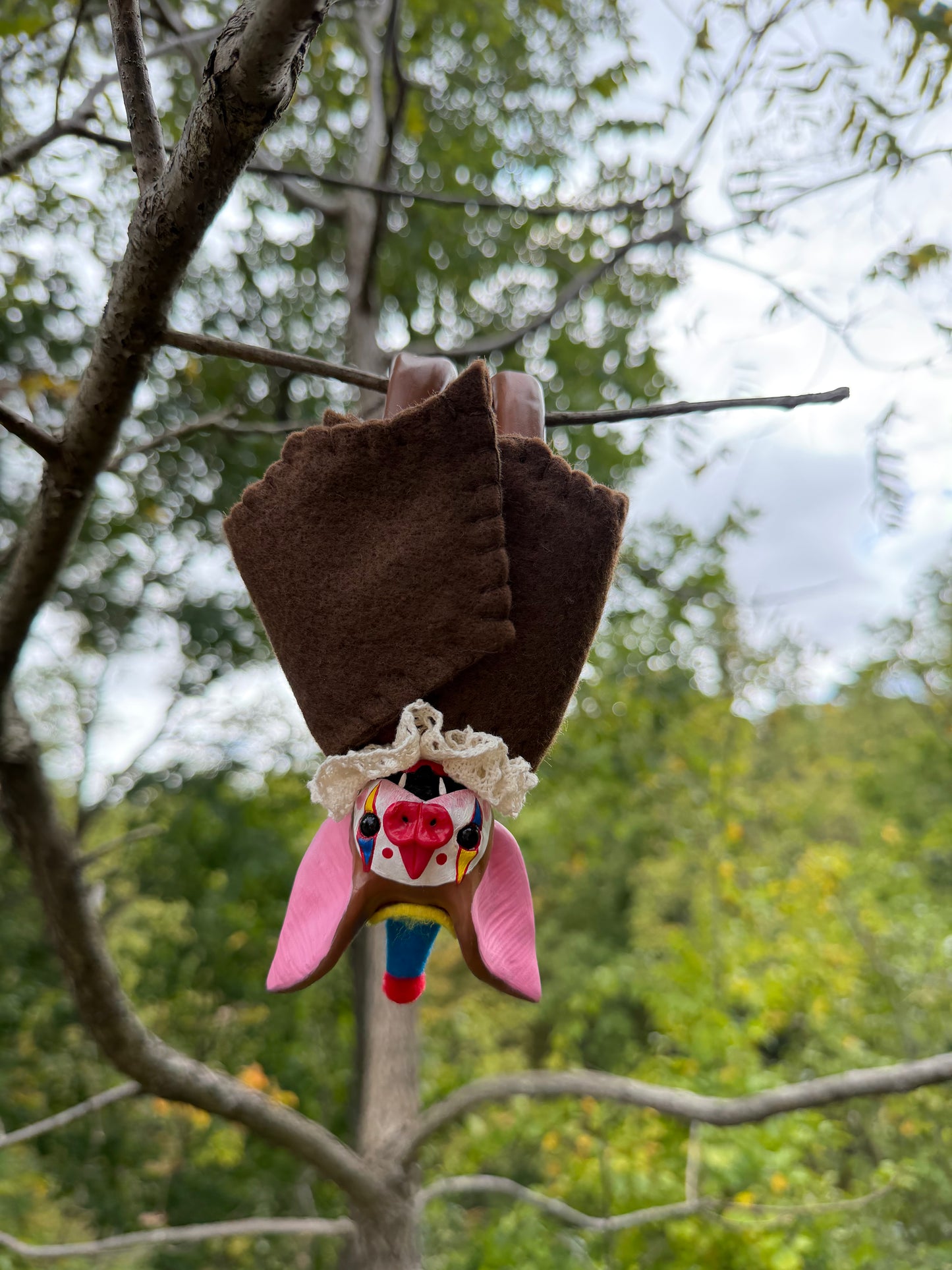 LARGE HANGING BAT (brown)