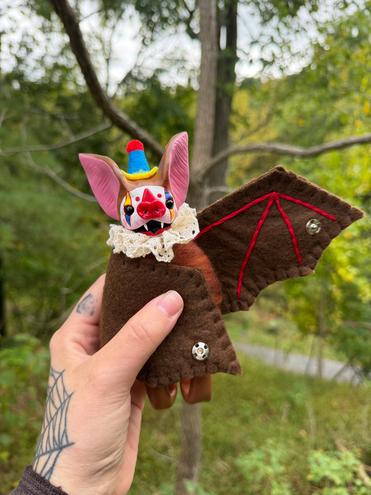 LARGE HANGING BAT (brown)