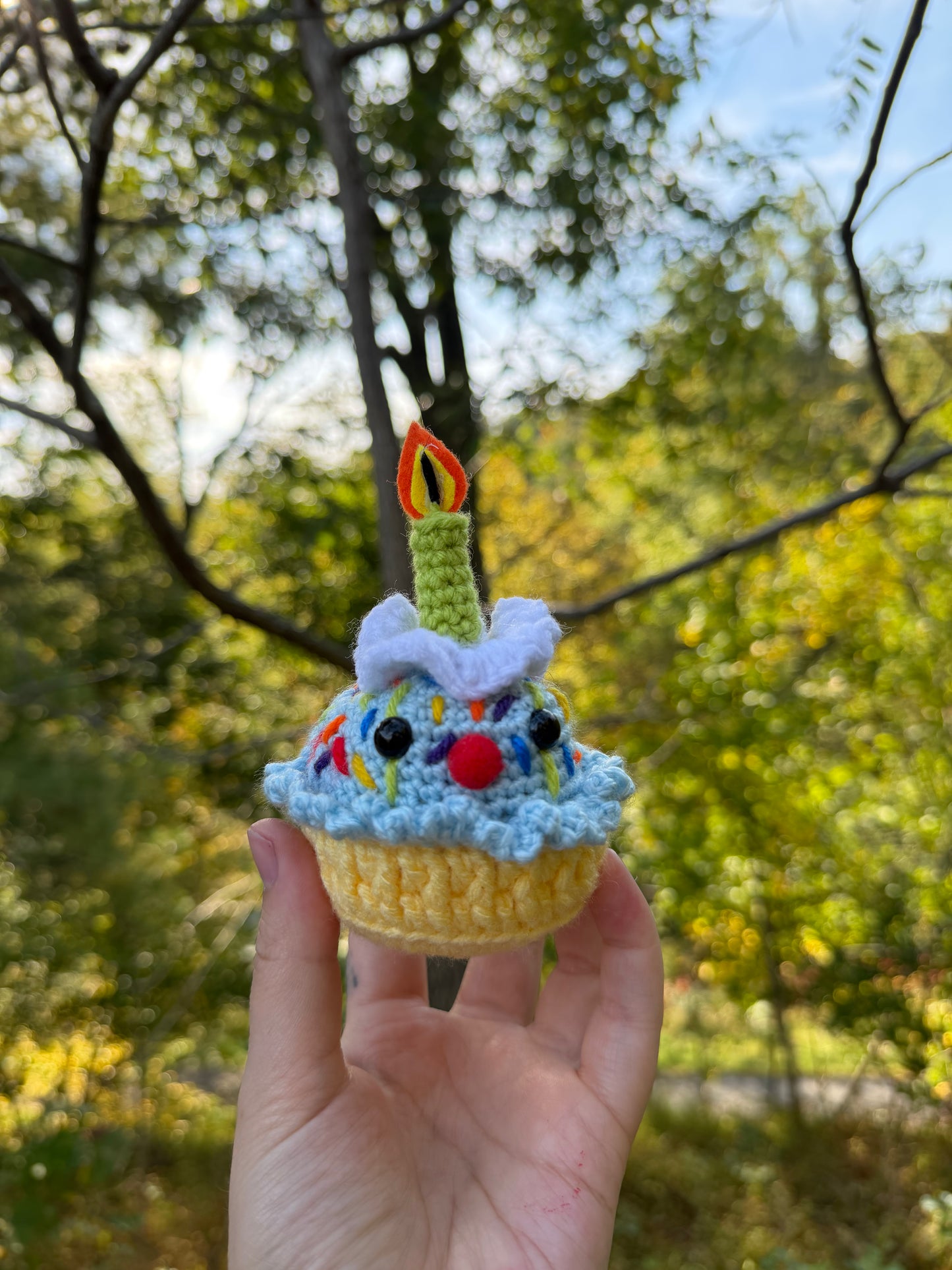 CLOWN CAKE (blue/yellow/candle)