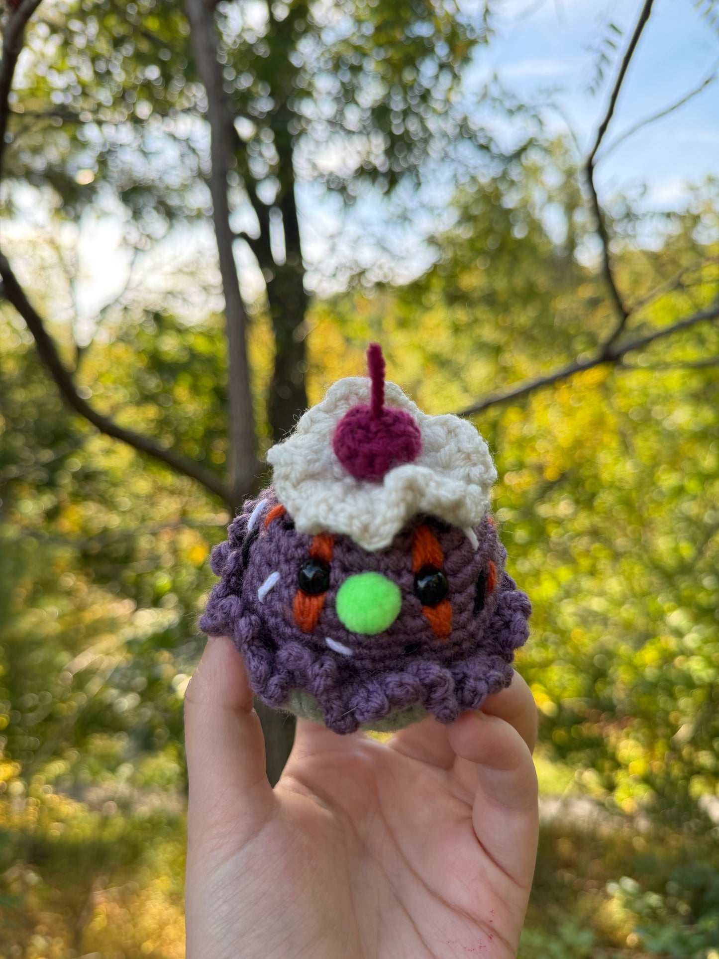 CLOWN CAKE (purple/green)