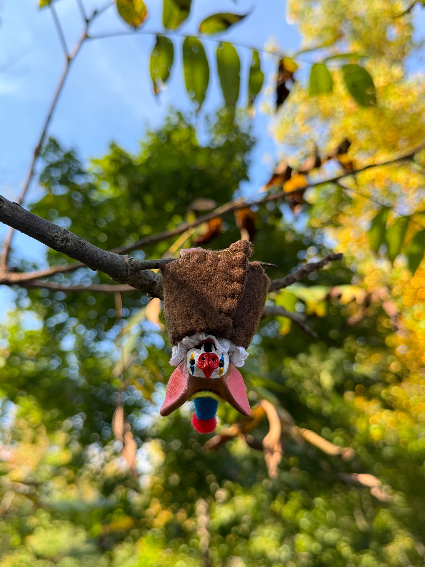 MINI HANGING BAT (brown)