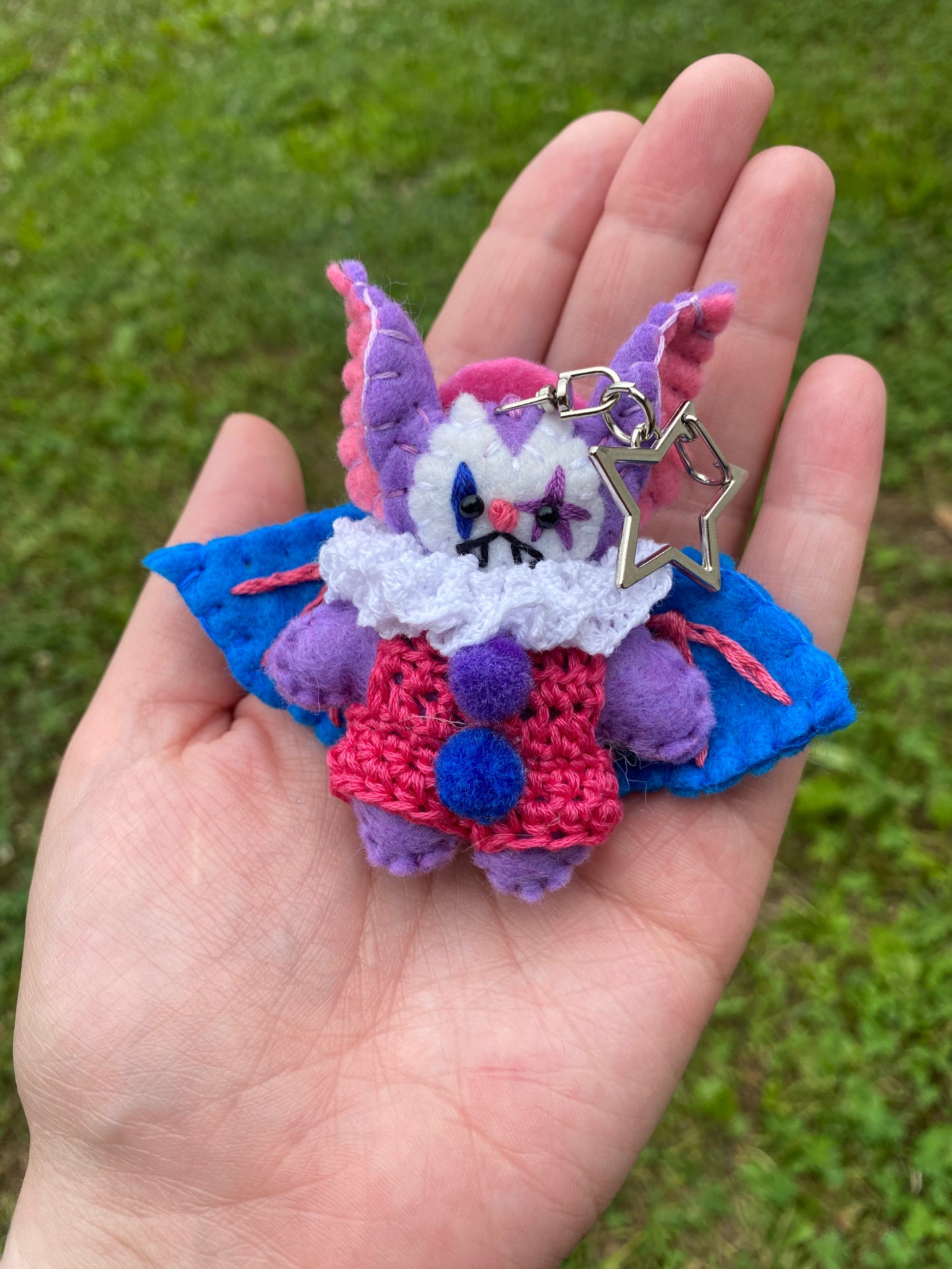 PRIDE BAT POCKET CLOWN CLIP (bisexual)