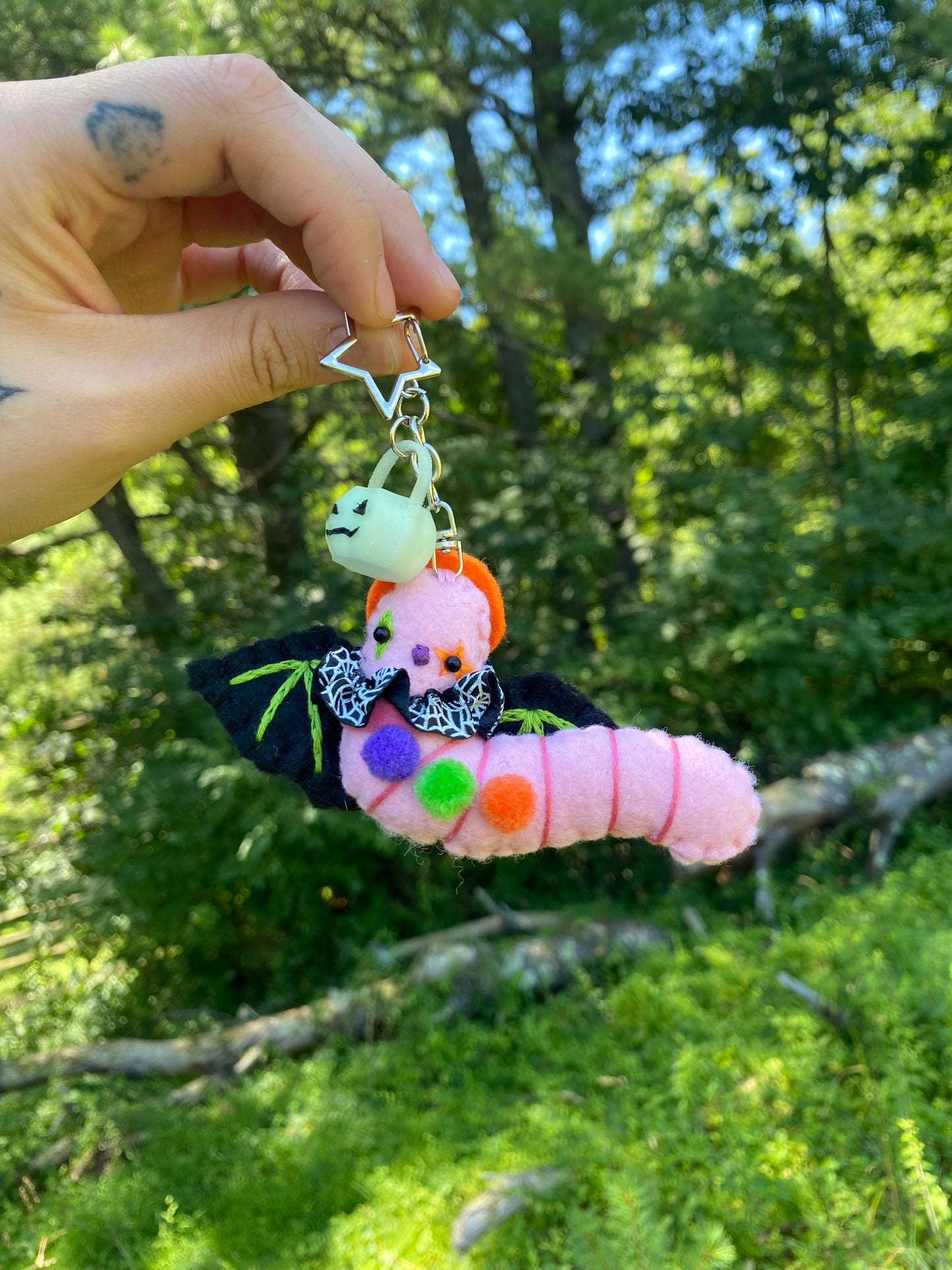 TRICK OR TREAT WORM (bat)