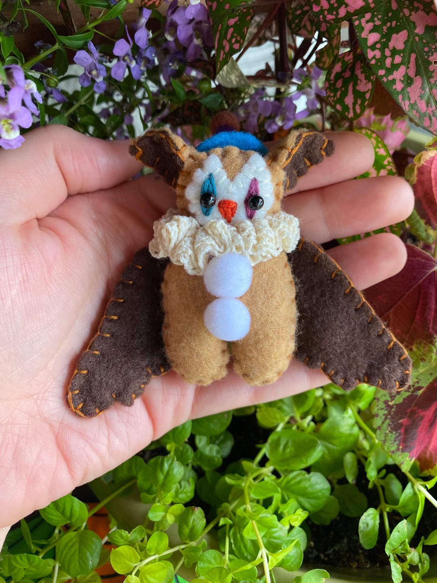 OWL POCKET CLOWN