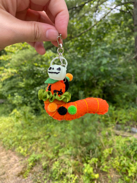 TRICK OR TREAT WORM (jack-o'-lantern orange)