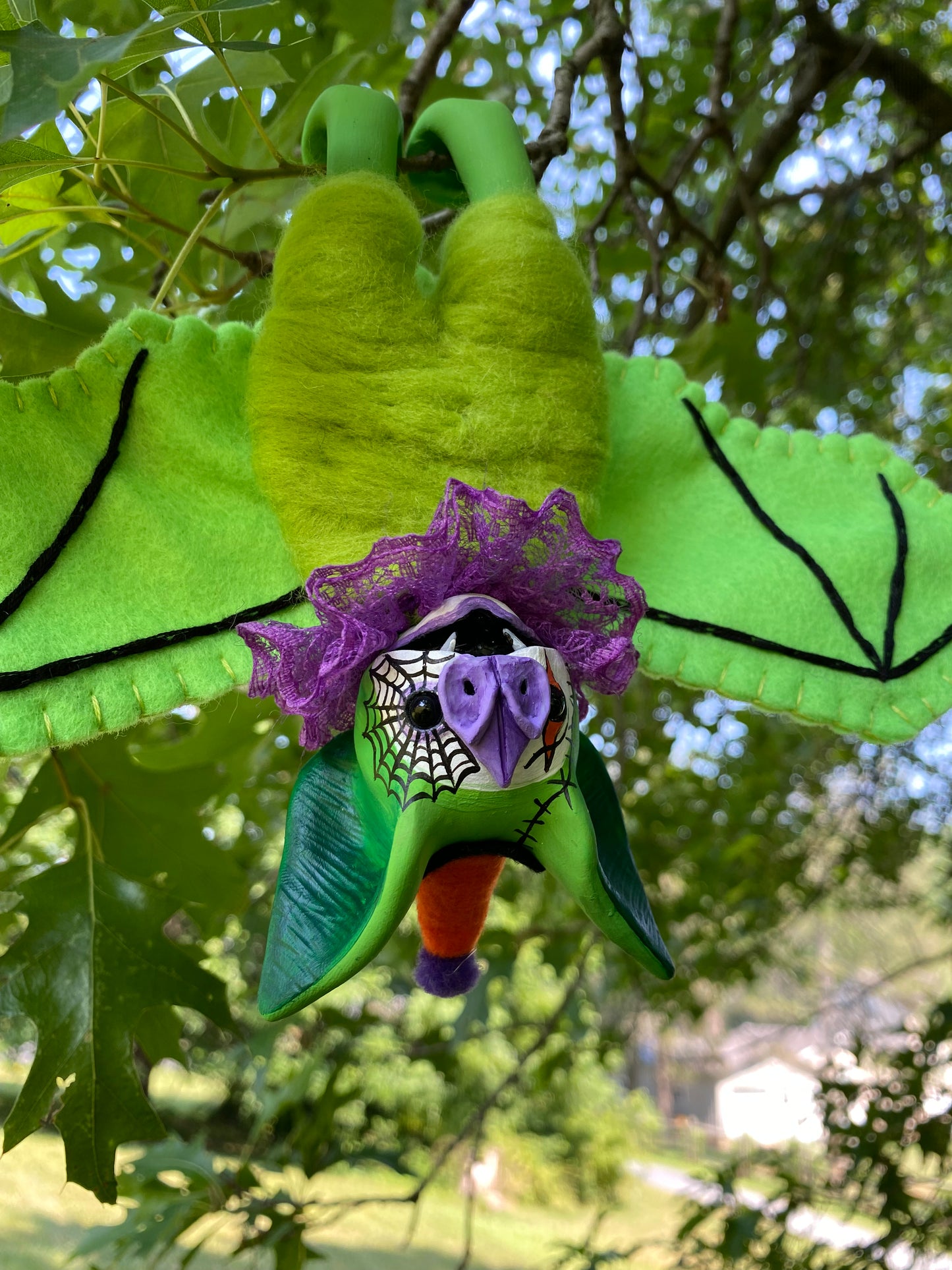 LARGE HANGING BAT (lime green)