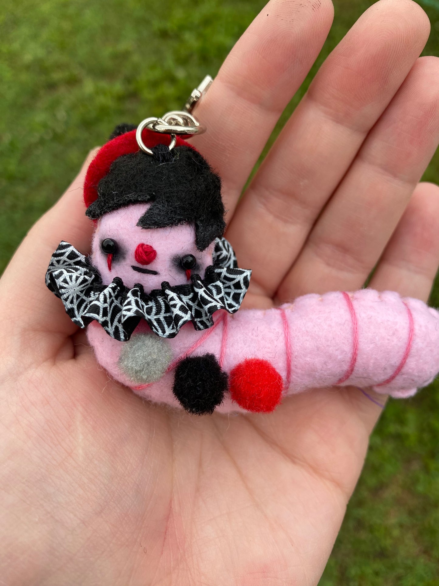 EMO CLOWN WORM (A)