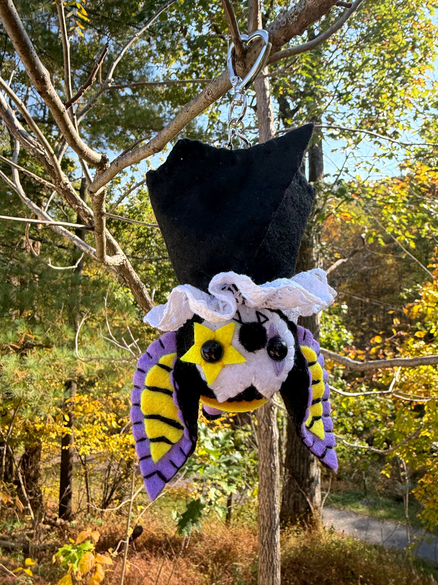 HANGING BAT BAG CLIP