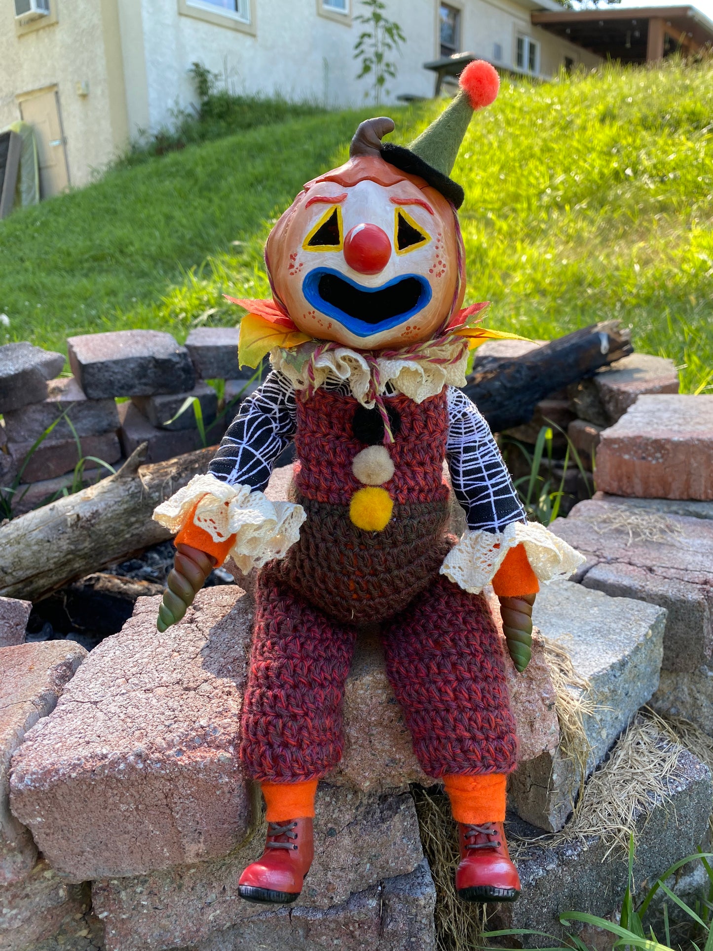 LIGHT UP JACK-O-LANTERN CLOWN -ART DOLL